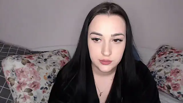 Snapshot of vitalina_freedom chatting on 12-25-24, 03:38 vitalina freedom online show from 12-25-24, 03:38