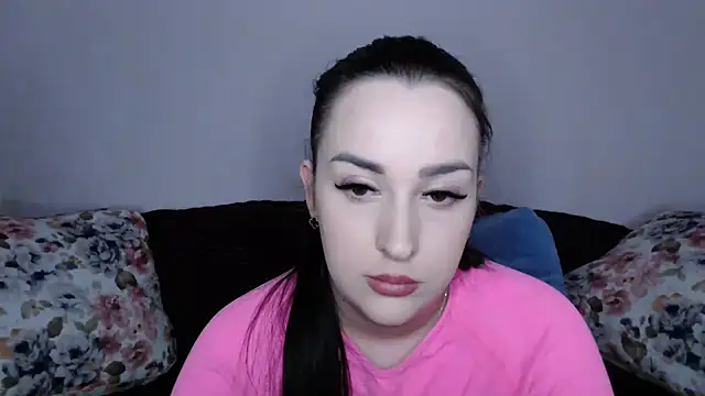 Snapshot of vitalina_freedom chatting on 01-22-25, 04:02 vitalina freedom online show from 01-22-25, 04:02