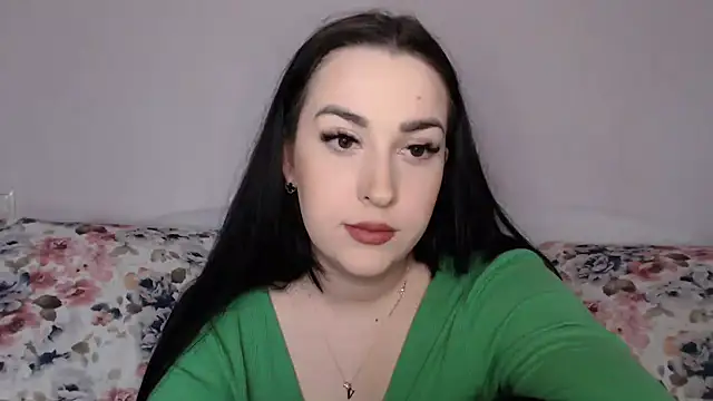 Snapshot of vitalina_freedom chatting on 01-28-25, 12:00 vitalina freedom online show from 01-28-25, 12:00