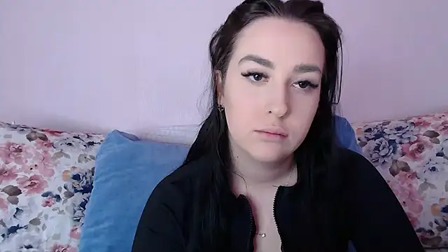 Snapshot of vitalina_freedom chatting on 02-24-25, 12:05 vitalina freedom online show from 02-24-25, 12:05