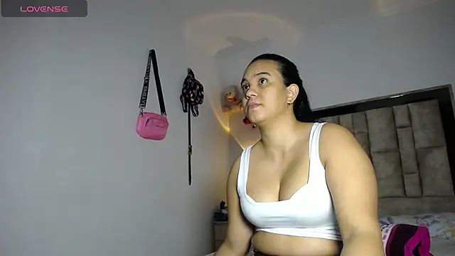 tiffany  pink online show from 11-20-25, 10:20