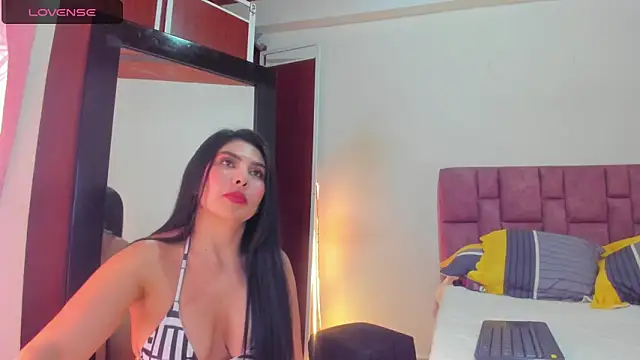 SunnyLeonz online show from 03-06-25, 01:37