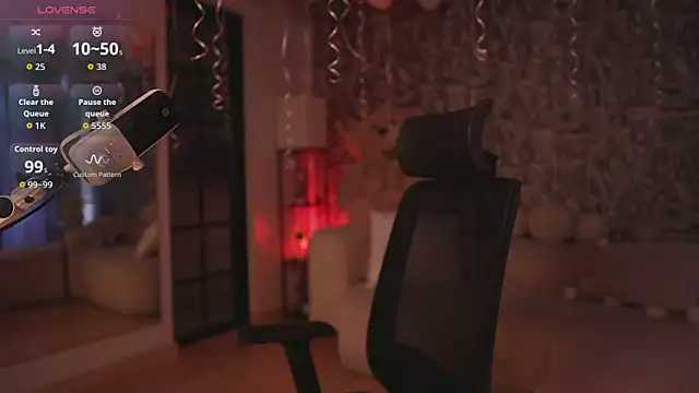 Snapshot of HannahW_ chatting on 10-25-25, 09:20 HannahW online show from 10-25-25, 09:20