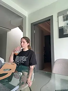 Nura n Sarah online show from 02-06-25, 05:14