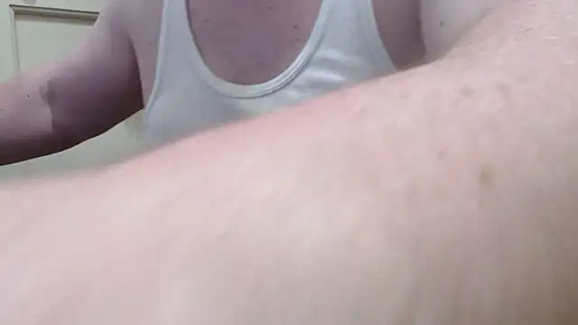 Snapshot of tipko123 chatting on 01-30-25, 08:31 tipko123 online show from 01-30-25, 08:31