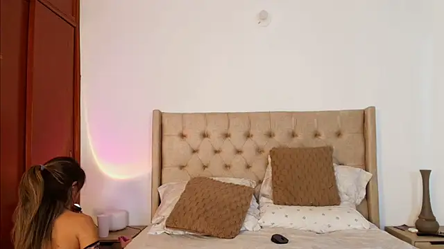 Rose dom online show from 09-29-25, 01:11