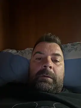 Snapshot of h4cAlex chatting on 10-12-25, 06:18 h4cAlex online show from 10-12-25, 06:18