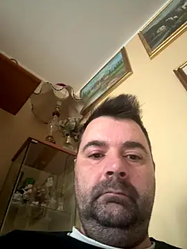 Snapshot of h4cAlex chatting on 11-08-25, 07:41 h4cAlex online show from 11-08-25, 07:41