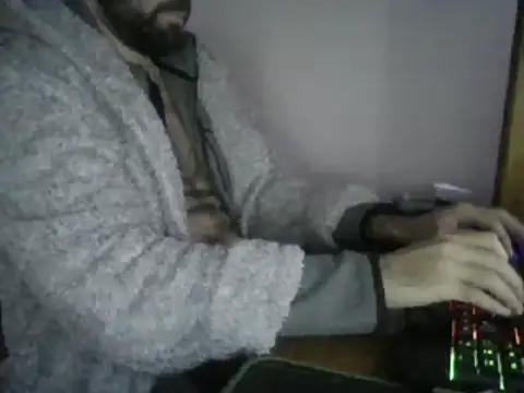 Snapshot of joaodias_97 chatting on 01-05-25, 10:19 joaodias 97 online show from 01-05-25, 10:19