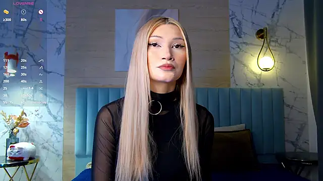 Snapshot of CarolReeves chatting on 10-09-25, 05:49 CarolReeves online show from 10-09-25, 05:49