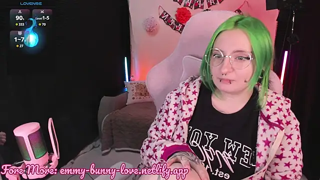 EmmyBunny online show from 11-05-25, 03:12