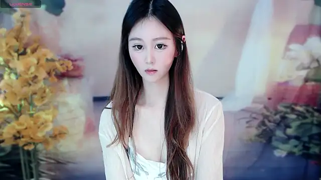 Snapshot of Aimee-520 chatting on 12-23-24, 07:28 Aimee-520 online show from 12-23-24, 07:28