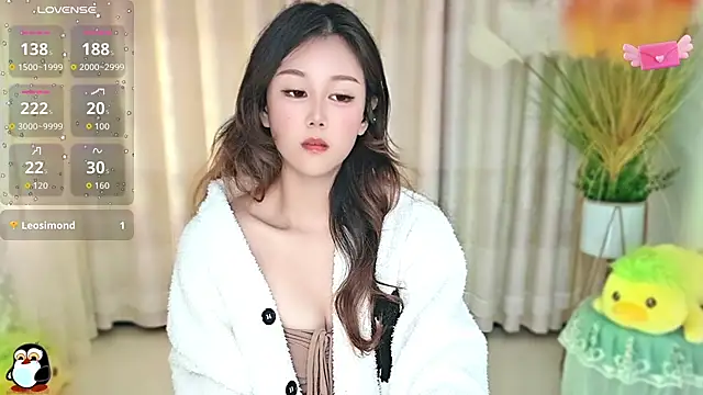 Snapshot of Aimee-520 chatting on 11-02-25, 12:46 Aimee-520 online show from 11-02-25, 12:46