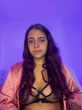 Snapshot of Alicia_Ruiz chatting on 03-05-25, 04:35 Alicia Ruiz online show from 03-05-25, 04:35