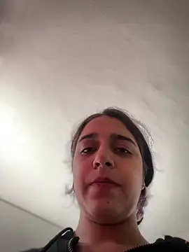 Alicia Ruiz online show from 03-18-26, 06:11