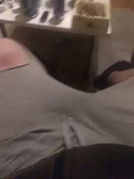 chrille82 online show from 10-06-25, 09:34