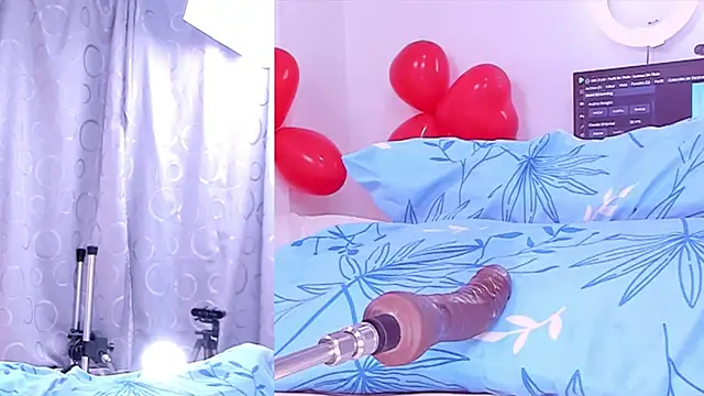 Snapshot of Aleska_James chatting on 02-18-25, 03:32 Aleska James online show from 02-18-25, 03:32