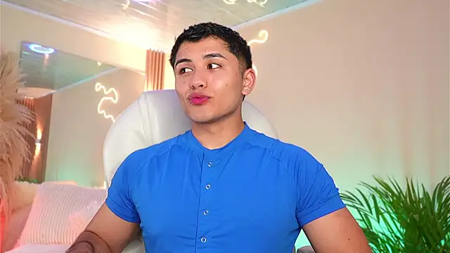 Snapshot of MatiasKorn chatting on 05-08-26, 04:29 MatiasKorn online show from 05-08-26, 04:29