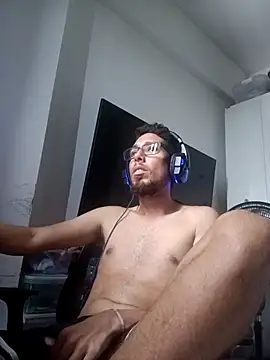 Snapshot of Mateusoliver7 chatting on 03-04-26, 11:49 Mateusoliver7 online show from 03-04-26, 11:49