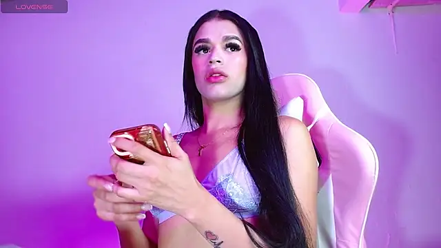 Snapshot of _girl_fernanda_ chatting on 02-16-25, 06:10 girl fernanda online show from 02-16-25, 06:10