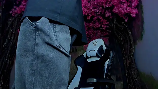 Snapshot of alexgiraldo_ chatting on 01-21-25, 02:26 alexgiraldo online show from 01-21-25, 02:26