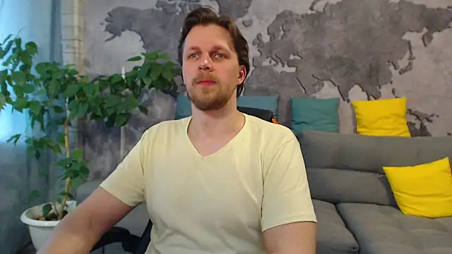 Snapshot of VikingChrisss chatting on 04-26-26, 08:45 VikingChrisss online show from 04-26-26, 08:45