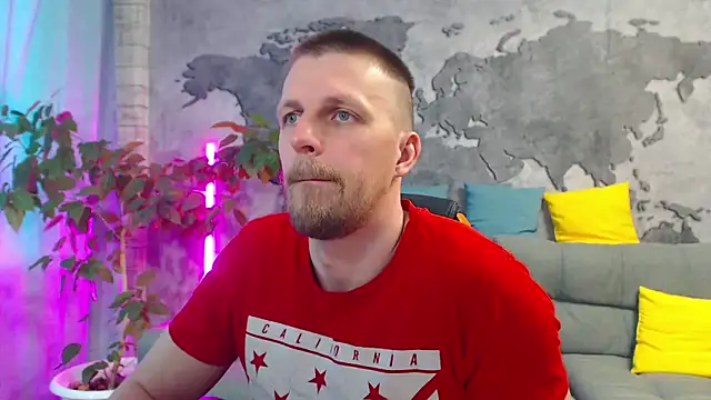 Snapshot of VikingChrisss chatting on 05-19-26, 10:54 VikingChrisss online show from 05-19-26, 10:54