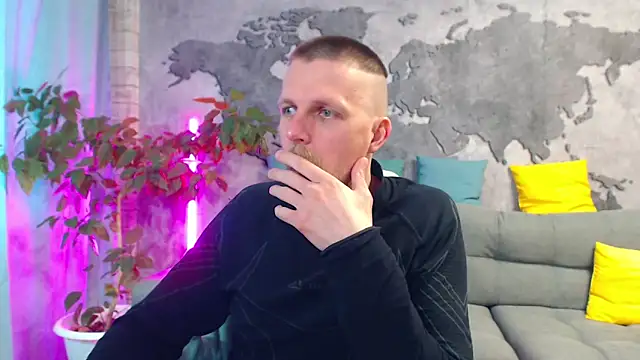 Snapshot of VikingChrisss chatting on 05-30-26, 10:34 VikingChrisss online show from 05-30-26, 10:34
