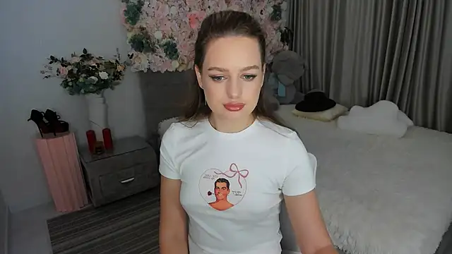 MiracleCurly online show from 10-06-25, 07:22