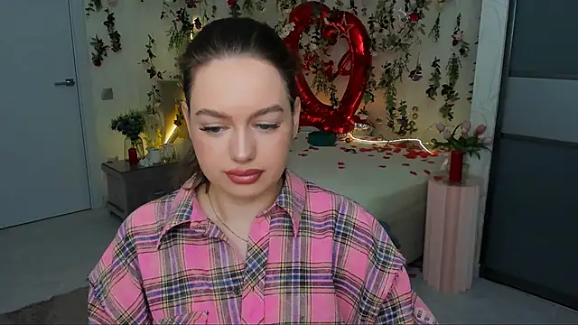 MiracleCurly online show from 03-12-26, 06:03