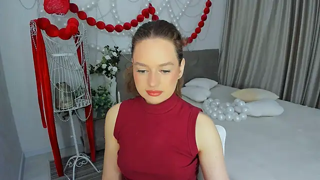 MiracleCurly online show from 04-12-26, 10:09