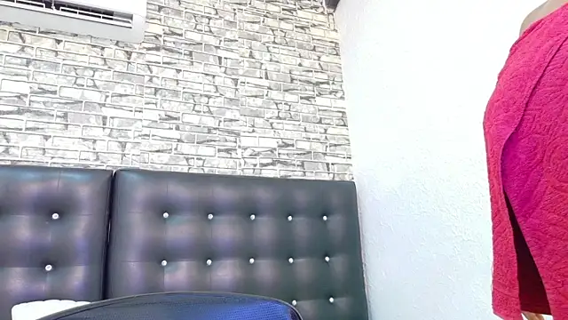 Snapshot of cock_whisperer69_ chatting on 03-20-26, 01:49 cock whisperer69 online show from 03-20-26, 01:49