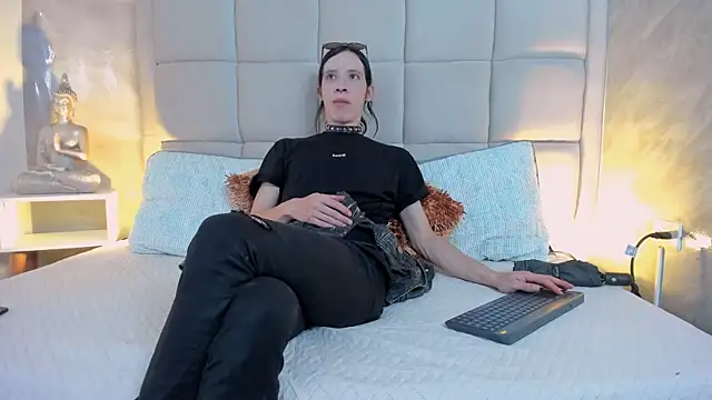 Hecatee 77 online show from 12-20-25, 06:15