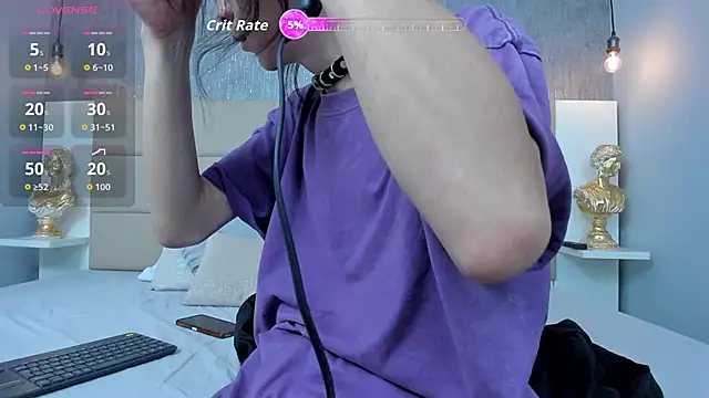 Hecatee 77 online show from 03-27-26, 07:24