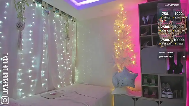Snapshot of loverubii chatting on 12-18-24, 10:57 loverubii online show from 12-18-24, 10:57