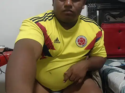 Snapshot of PONSE_LATINO chatting on 07-04-26, 02:51 PONSE LATINO online show from 07-04-26, 02:51