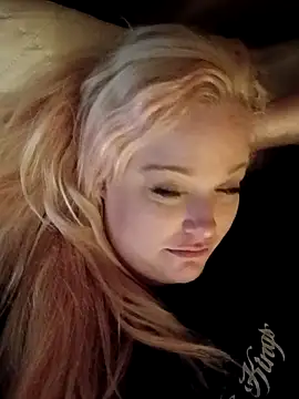 Cumslutsnowbunnie69 online show from 04-17-26, 07:50