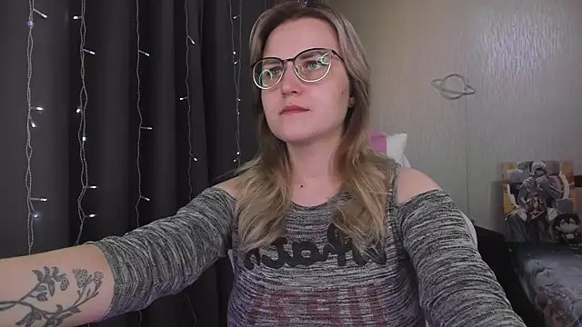 MissBrightShine online show from 03-18-26, 02:31