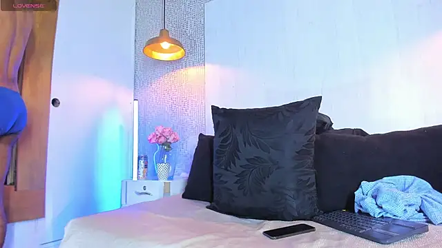 Snapshot of steffanxxll chatting on 07-19-26, 04:27 steffanxxll online show from 07-19-26, 04:27
