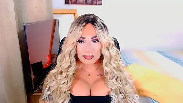 Snapshot of 9InchsPunisherXXX chatting on 12-12-24, 09:37 9InchsPunisherXXX online show from 12-12-24, 09:37