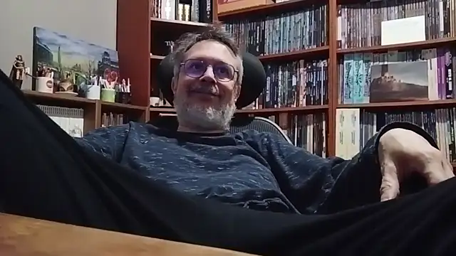 Mandra is a whore online show from 12-18-25, 08:15