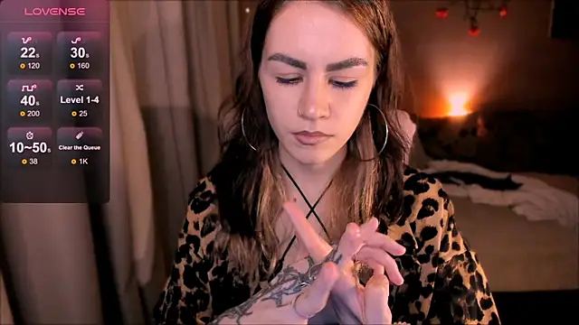 Snapshot of _selectrra chatting on 09-13-25, 09:14 selectrra online show from 09-13-25, 09:14