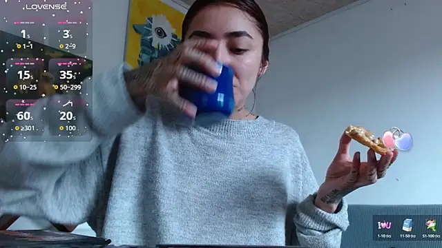 ZoeBakers  online show from 01-06-26, 04:11