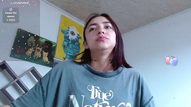 ZoeBakers  online show from 02-07-26, 08:45