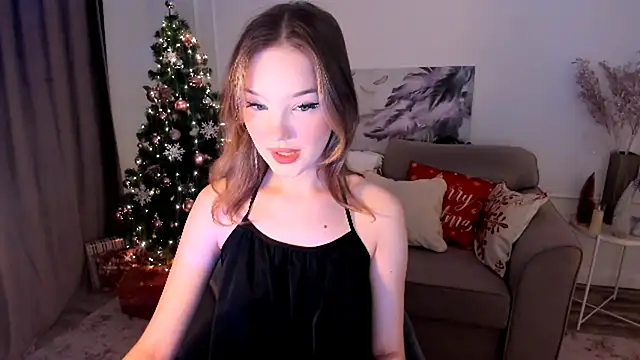 FloweryLove 1 online show from 12-17-25, 07:42