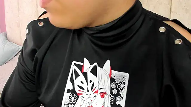 Snapshot of Satuurn_ chatting on 02-07-25, 03:52 Satuurn online show from 02-07-25, 03:52