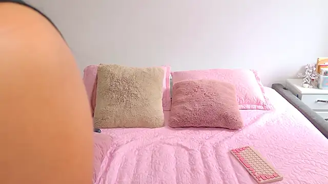 Snapshot of Mar_333 chatting on 02-01-25, 09:19 Mar 333 online show from 02-01-25, 09:19