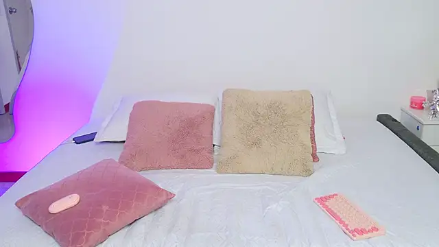 Snapshot of Mar_333 chatting on 02-20-25, 12:08 Mar 333 online show from 02-20-25, 12:08