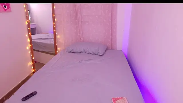 Snapshot of Mar_333 chatting on 11-30-25, 06:06 Mar 333 online show from 11-30-25, 06:06