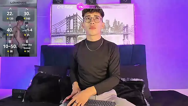 Snapshot of Andrew_thevil chatting on 12-07-24, 03:58 Andrew thevil online show from 12-07-24, 03:58